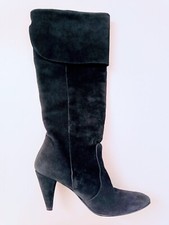 Stivali in camoscio nero, tacco cm. 8, risvolto al ginocchio, flosci,  mis. 37