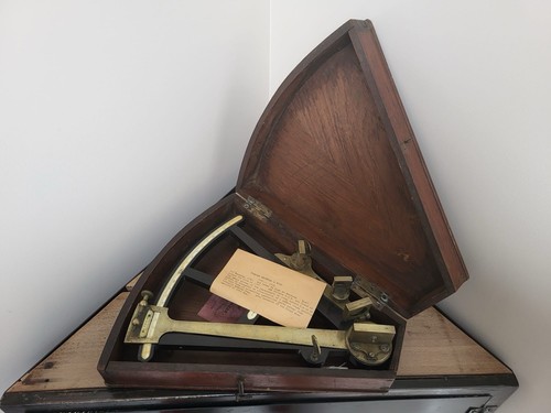 Antique ebony sextant octan - ebony,