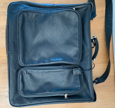 Porta abiti uomo in pelle nera Barantani - 56x44x11,5 chiuso - Lucchetto