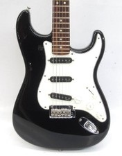 Fender Made in Mexico Deluxe Stratocaster