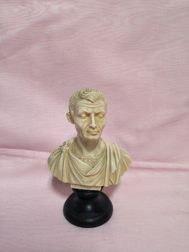 Busto giulio cesare metà - cesare,