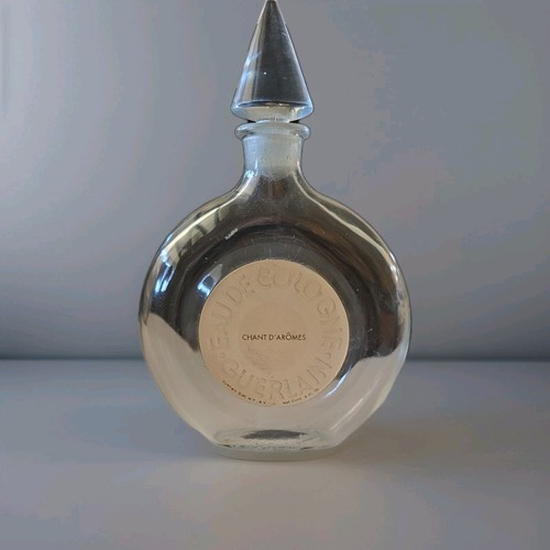 Bottiglia profumo guerlain - bottiglia,