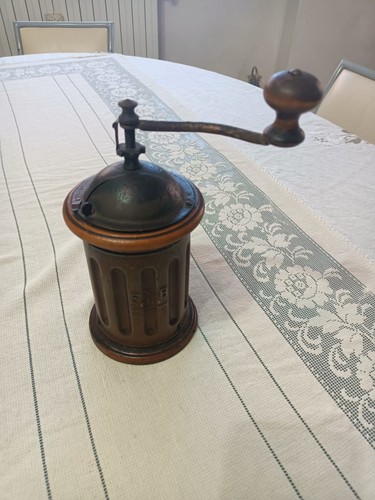 Macinino caffè tre - caffè, spade