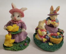 2 statuine coniglietto