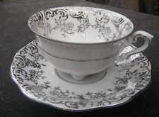 TAZZINA+PIATTINO da CAFFE' SELTMANN-VOHENSTRAUS-anni '30-porcellana dec. oro/arg