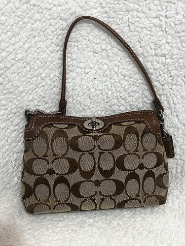 Coach signature turnlock - coach,