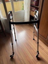 deambulatore per anziani