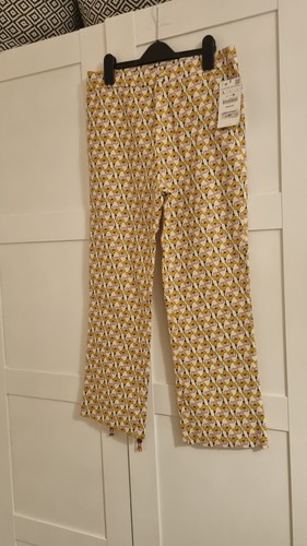 Pantalone nuovo con - nuovo, etichette