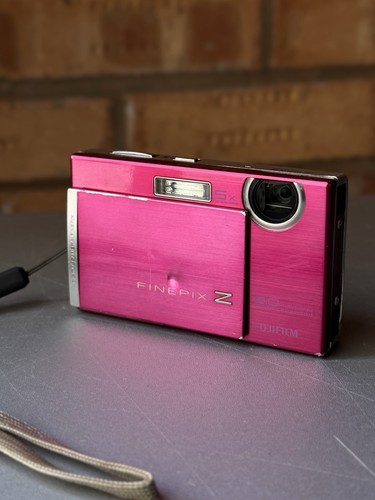 Fujifilm finepix series - z,