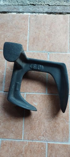 Vecchia incudine utensile - vecchia,