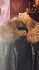 giacca in pelle  con pelliccia