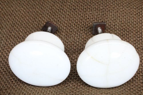 Vecchi pomelli per - 2, ante