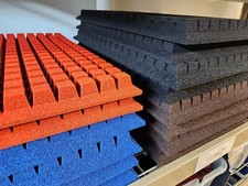 Due inserti in schiuma Quadrex