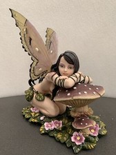 FAIRY LAND - Ires Fairy with Mushroom 38cm LesAlpes