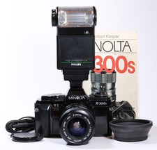 MINOLTA X-300s con Exakta