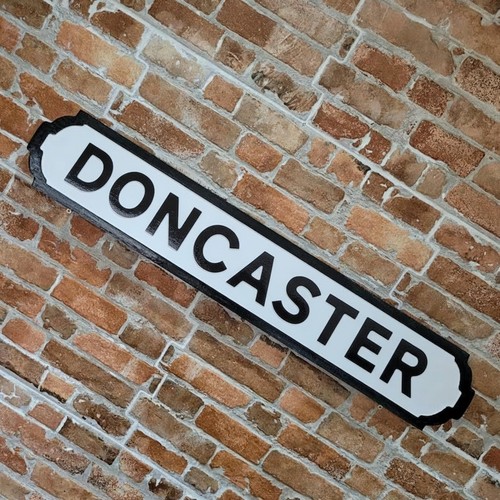 Insegna doncaster legno - doncaster,