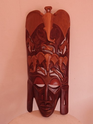 Maschera tribale artistica - , in