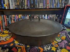 FORNO OLANDESE OVALE IN GHISA