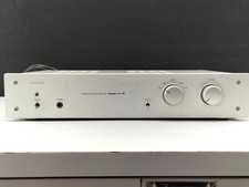 Amplificatore stereo integrato