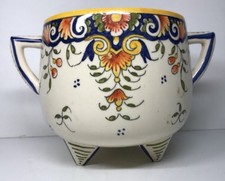 Vaso Doppio Su Treppiedi IN