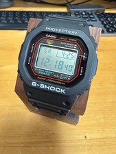 Orologio digitale quadrato