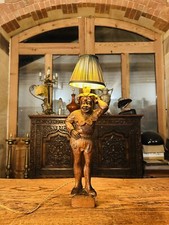 Antica lampada da tavolo