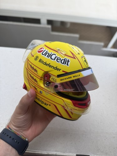Casco lewis hamilton ferrari - lewis,