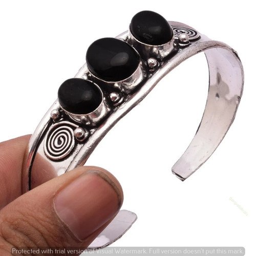 Bracciale con pietre preziose