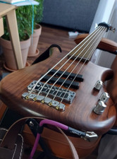 Pollice di Warwick BO 5. Basso
