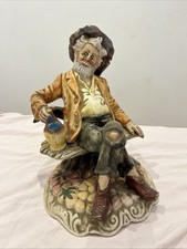 statuetta in porcellana Capodimonte originale con marchio corona N.