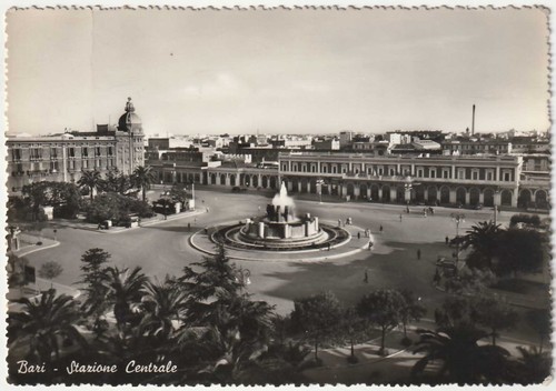 Bari stazione centrale - -,