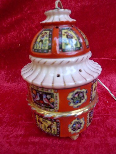 Bella vecchia lampada fumosa - vecchia,