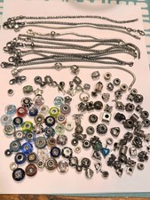 133 pezzi charms bracciali - 133,