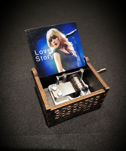 Taylor swift music box - box, in