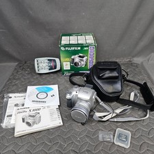 Fujifilm FinePix S3000