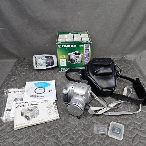 Fujifilm finepix s3000 - fujifilm,