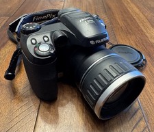 Fuji FinePix S5600 fotocamera