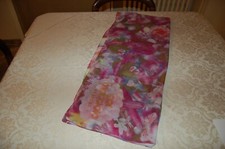 Gay Mattioli - Foulard, Disegno floreale, rosa dominate, 150cm x 240 cm, usato