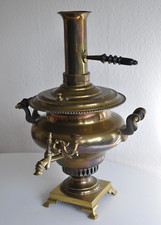 Antico bollitore per tè russo