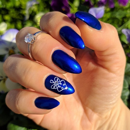 Smalto unghia colore blu - colore,