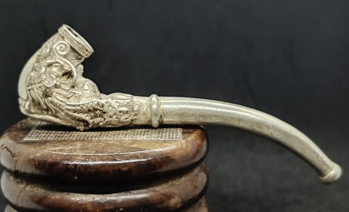 Antica pipa orientale - , in