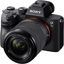 Sony Alpha 7 III Fotocamera Mirrorless Kit con obiettivo Zoom SEL 28-70 mm, Nero