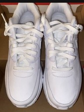 White Nike Air Max 90