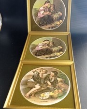 Tris quadretti con soggetti su