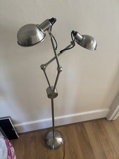 Lampada da terra regolabile