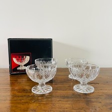 Bel ensemble de 4 coupes à