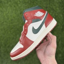 Jordan 1 Mid Redstone Midnight