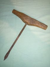 Antica  Trivella A Mano Da 30 Cm