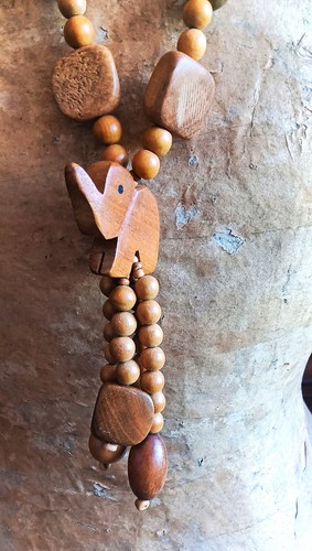Collana legno artigianato