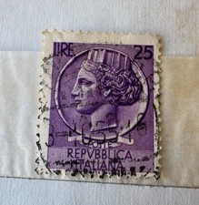 Francobollo Italia raro "Siracusana 25 L. decentrato tappeto di stelle 1953"